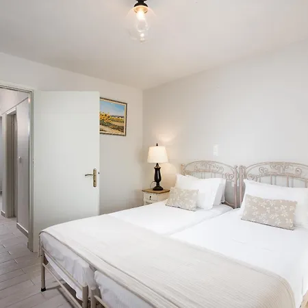 Apartman Barefoot Contessa Lurdáta