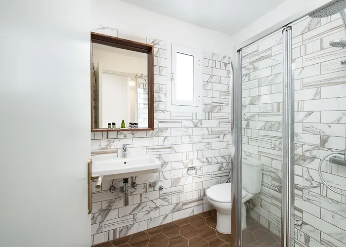 Barefoot Contessa * Λουρδάτα