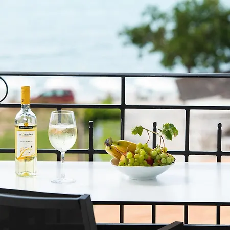 Barefoot Contessa Lägenhet Lourdata (Kefalonia)