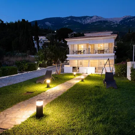 Barefoot Contessa * Lourdata (Kefalonia)